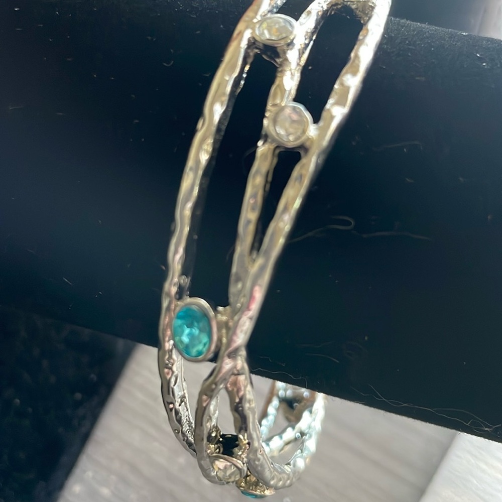 Silvertone Bangle with Blue and White Faux Gems 8”